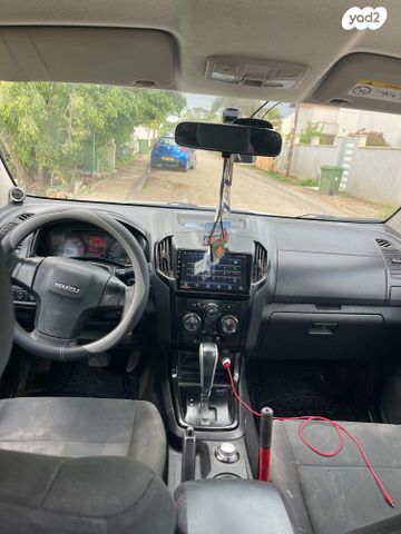 איסוזו די-מקס