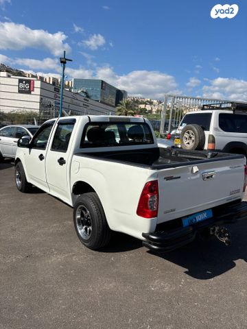 איסוזו די-מקס