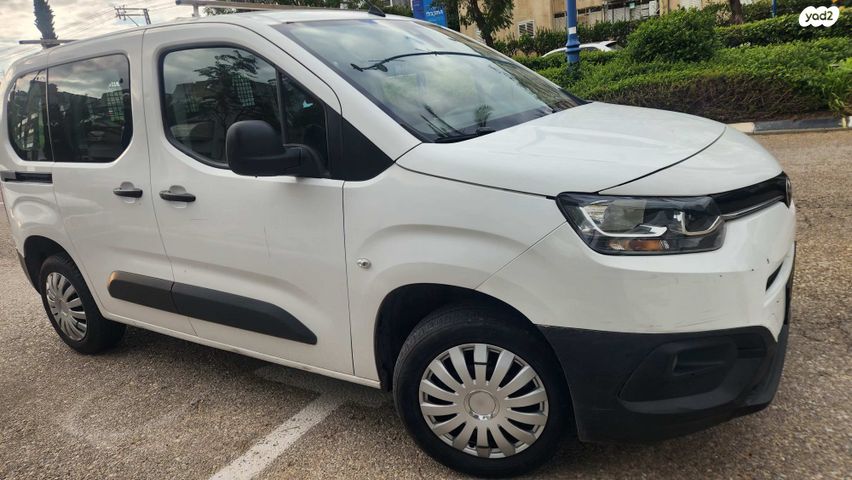 טויוטה פרואייס סיטי