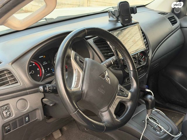 מיצובישי טרייטון / L200