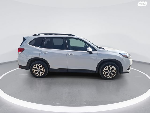 סובארו פורסטר