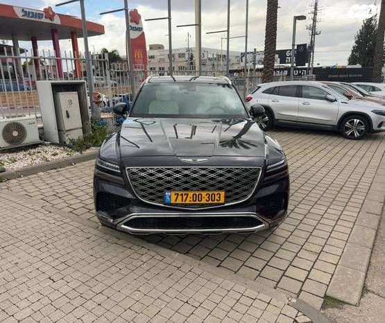 מודעת רכב ג'נסיס GV80