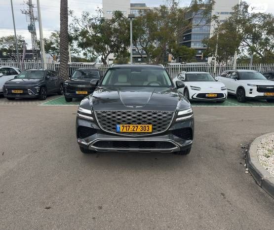 מודעת רכב ג'נסיס GV80