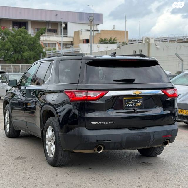 שברולט טראוורס