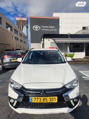 מודעת רכב מיצובישי ASX