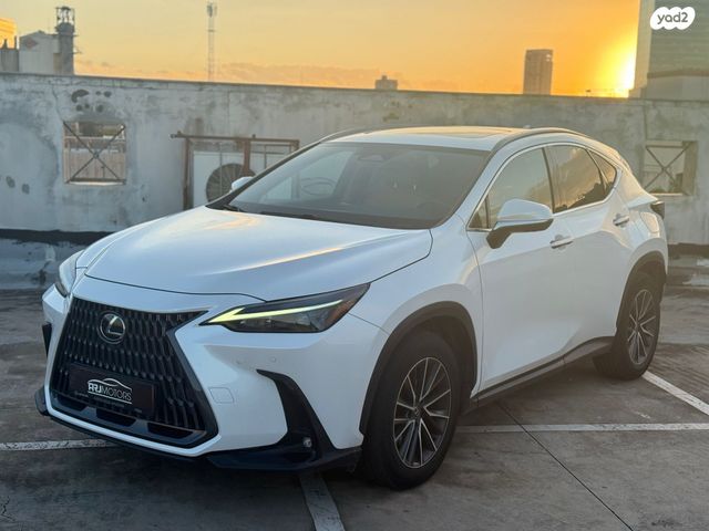 מודעת רכב לקסוס NX