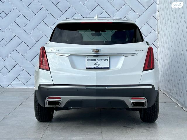 קאדילק XT5