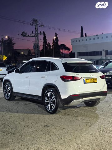 מרצדס-בנץ GLA