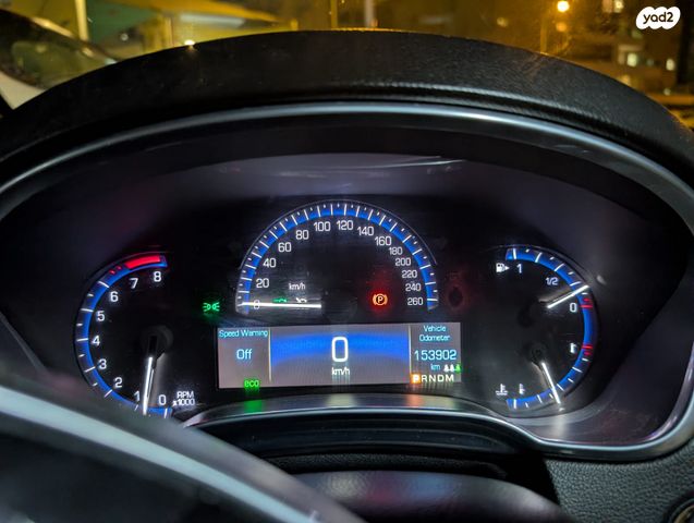 מודעת רכב קאדילק SRX