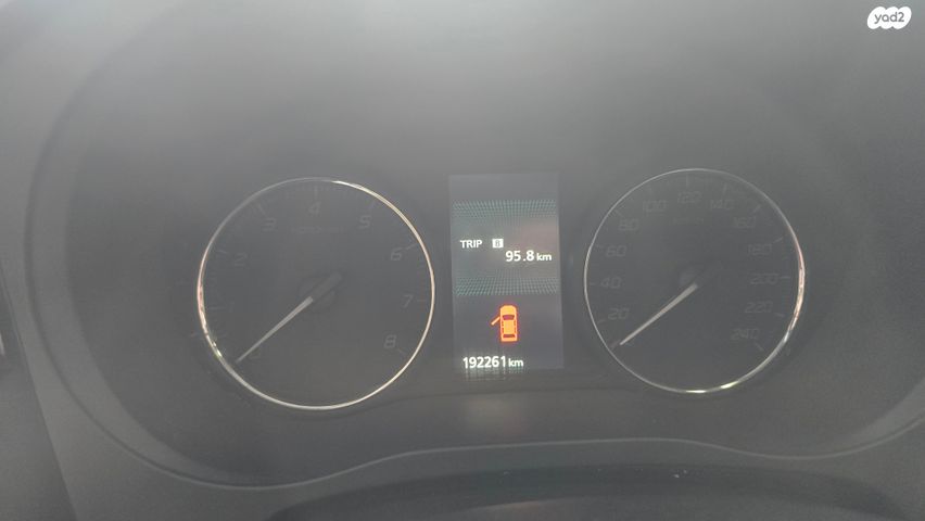 מיצובישי אאוטלנדר