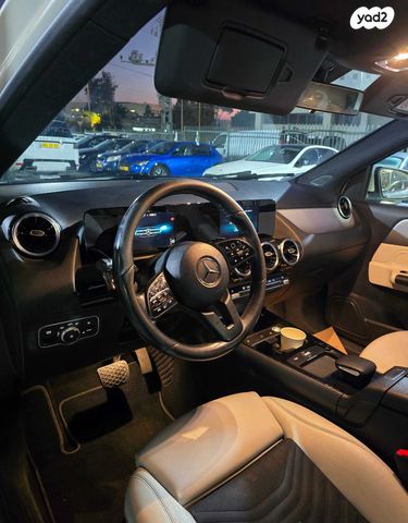 מרצדס-בנץ GLA