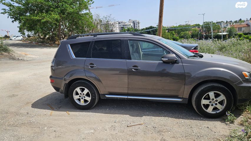 מיצובישי אאוטלנדר