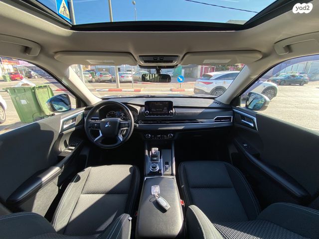 מיצובישי אאוטלנדר