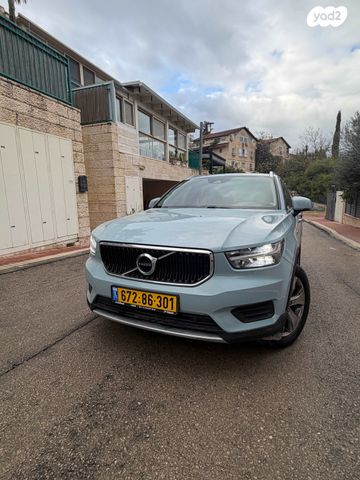 וולוו XC40