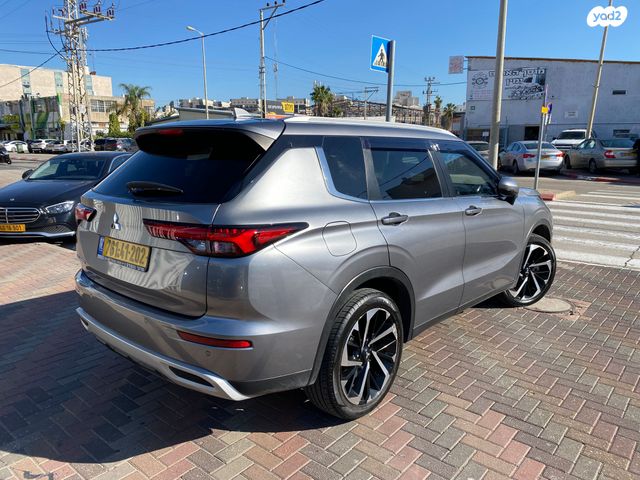 מיצובישי אאוטלנדר