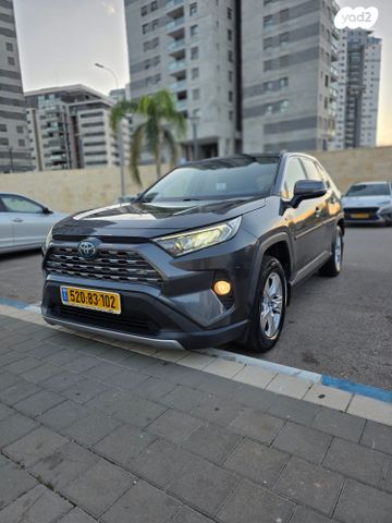 טויוטה RAV4