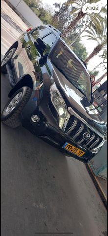 טויוטה לנד קרוזר