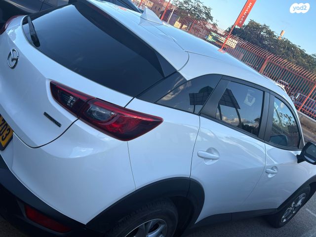 מודעת רכב מאזדה CX-3