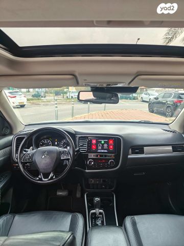 מיצובישי אאוטלנדר