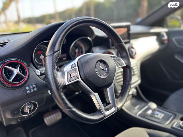 מרצדס-בנץ GLA