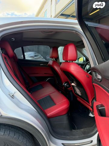 אלפא רומיאו סטלביו