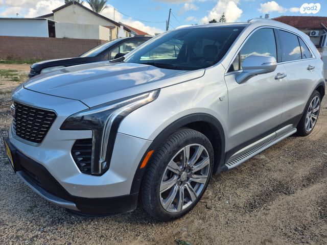 מודעת רכב קאדילק XT4