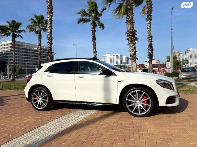 מרצדס-בנץ GLA