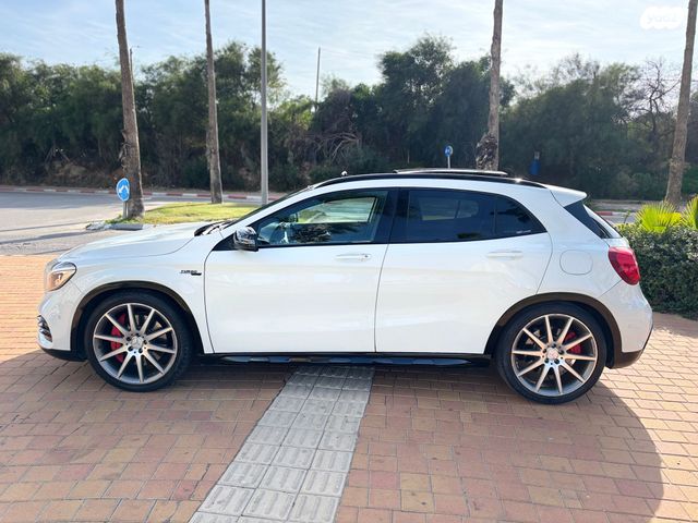 מודעת רכב מרצדס-בנץ GLA