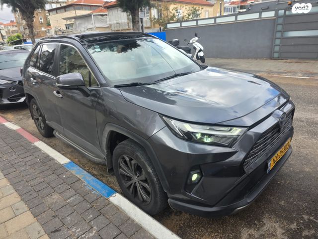 טויוטה RAV4