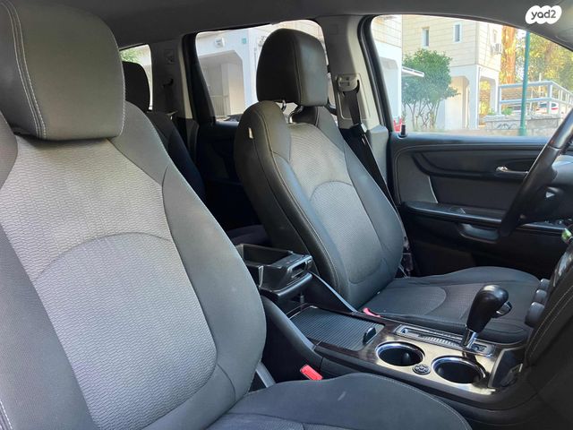 שברולט טראוורס