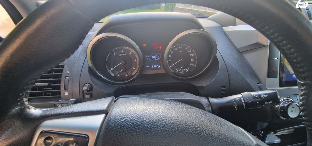 מודעת רכב טויוטה לנד קרוזר