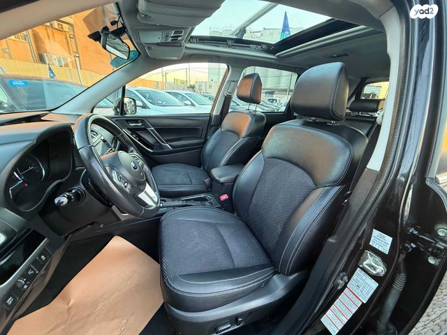 סובארו פורסטר