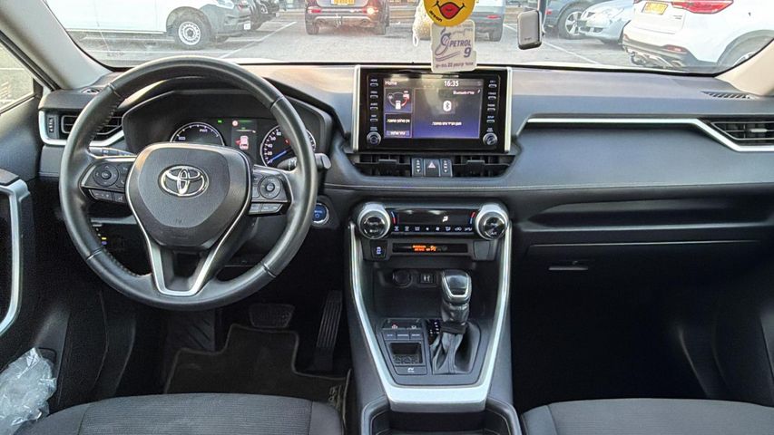 טויוטה RAV4