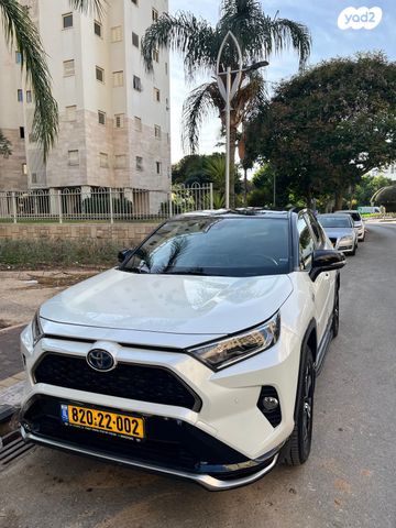 מודעת רכב טויוטה RAV4