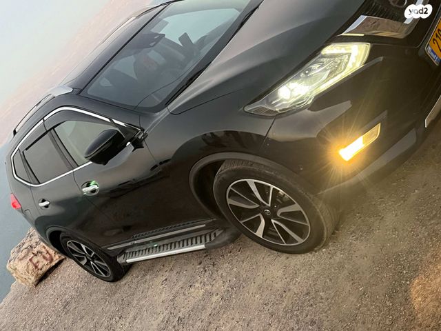 ניסאן אקס טרייל