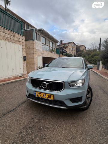 וולוו XC40