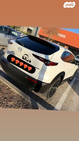 מודעת רכב מאזדה CX-30