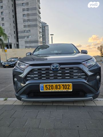 טויוטה RAV4