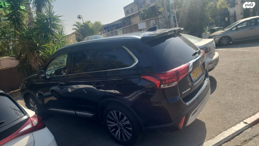 מיצובישי אאוטלנדר