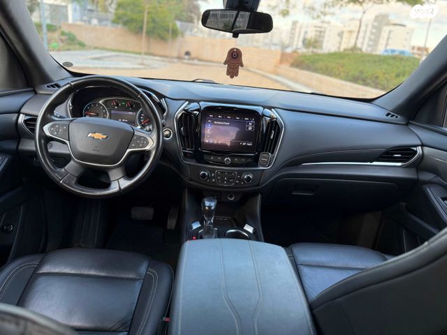 שברולט טראוורס