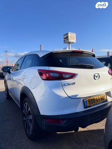 מודעת רכב מאזדה CX-3 2