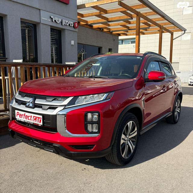 מודעת רכב מיצובישי ASX