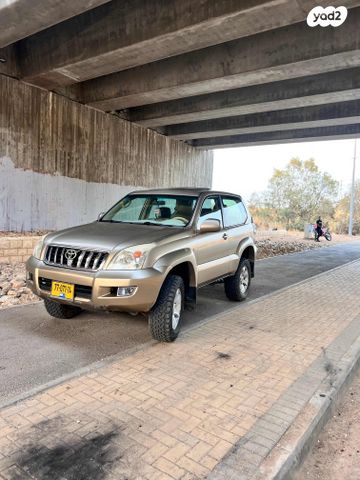 טויוטה לנד קרוזר
