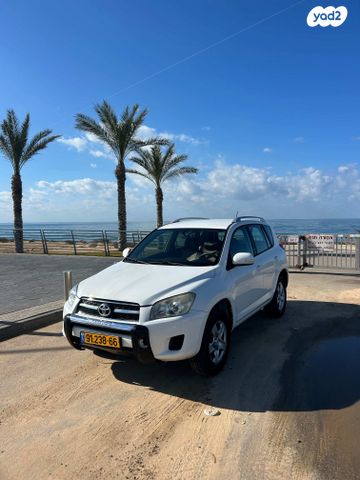 מודעת רכב טויוטה RAV4