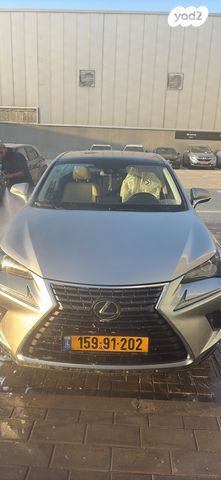 מודעת רכב לקסוס NX