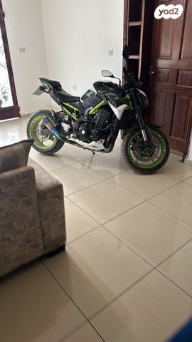 מודעת רכב קאוואסאקי Z900