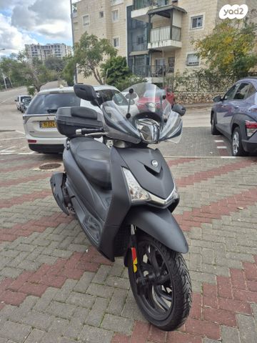 מודעת רכב סאן יאנג HD300