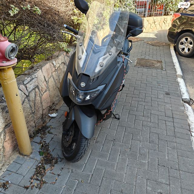 מודעת רכב סאן יאנג מקסים 400