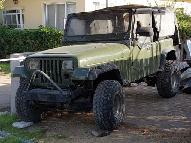 מודעת רכב ג'יפ CJ