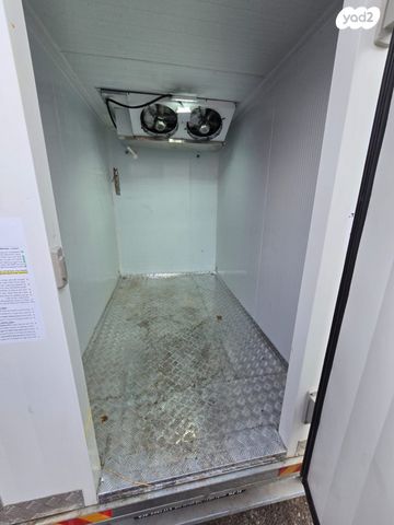 מודעת רכב נגרר (קראוון נגרר)